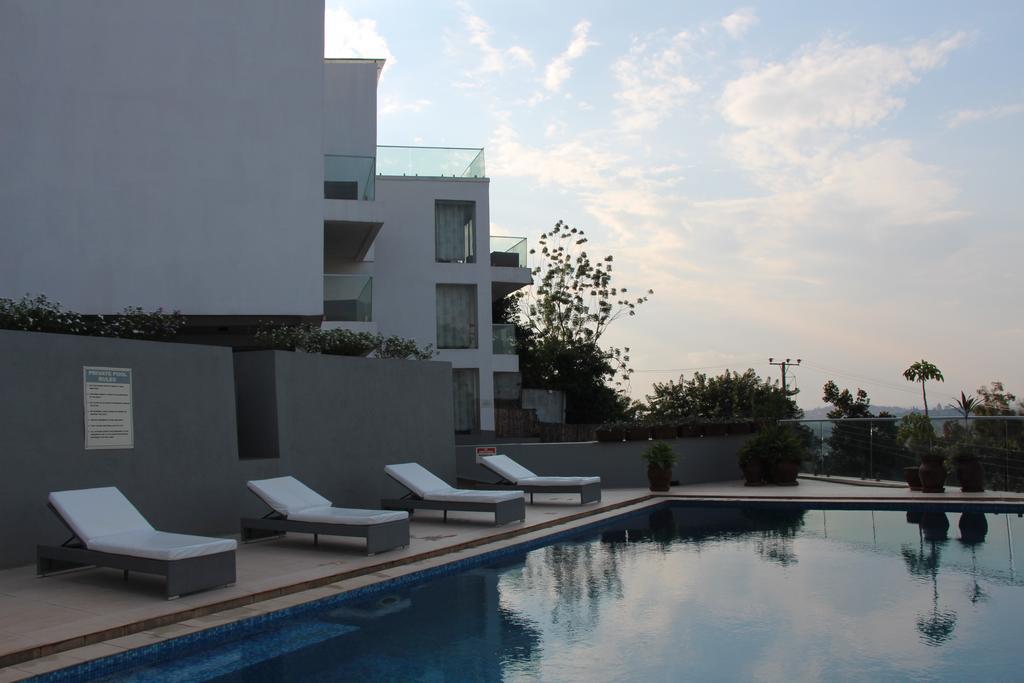 The Seventeen Apartment Hotel Kampala Exterior photo